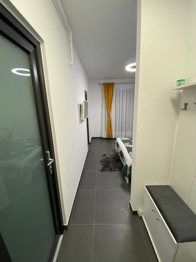 Garsoniera Adi Apartment Западен Ефорие Екстериор снимка