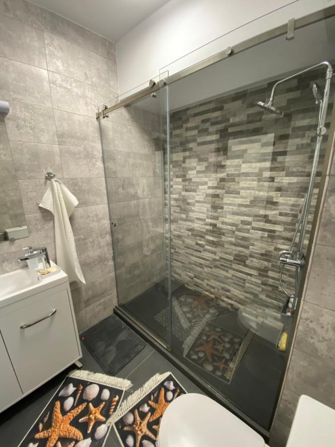 Garsoniera Adi Apartment Западен Ефорие Екстериор снимка
