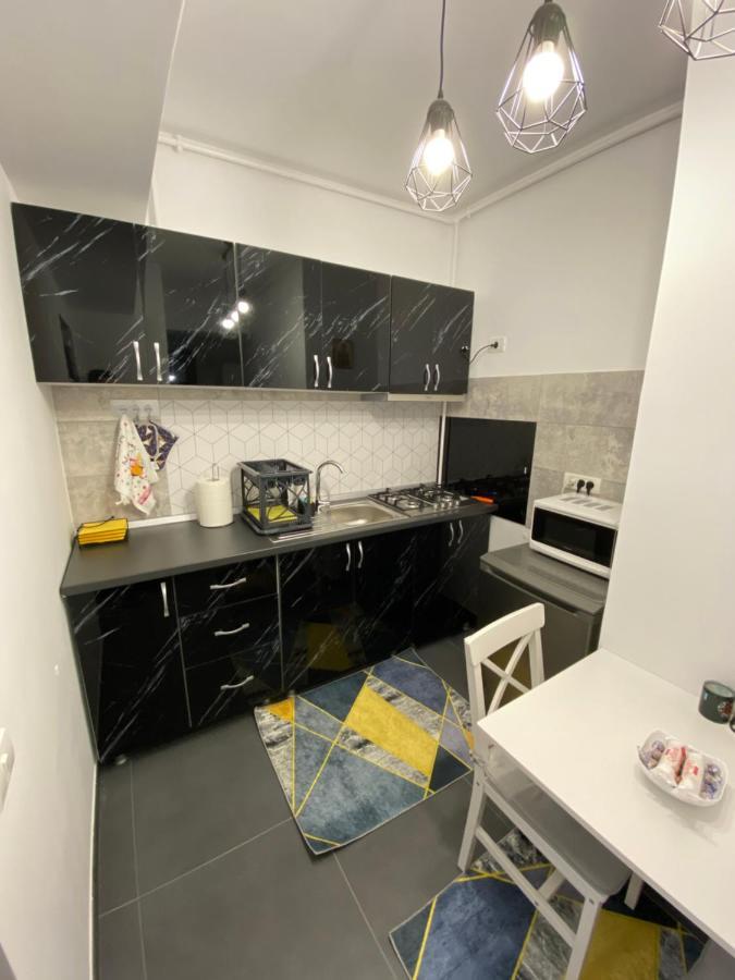 Garsoniera Adi Apartment Западен Ефорие Екстериор снимка